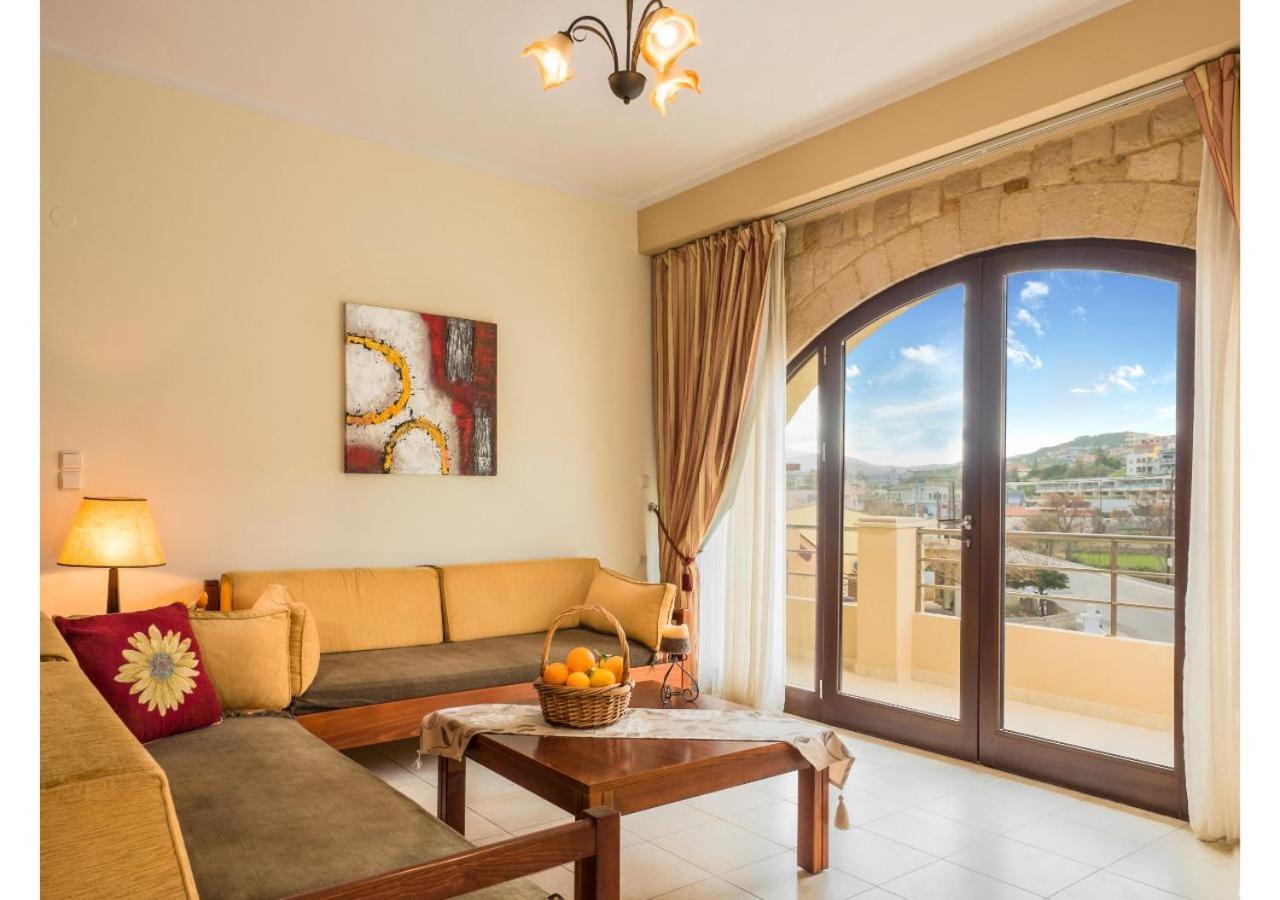 Xristinas Seaside Apartments Kolymbari Extérieur photo