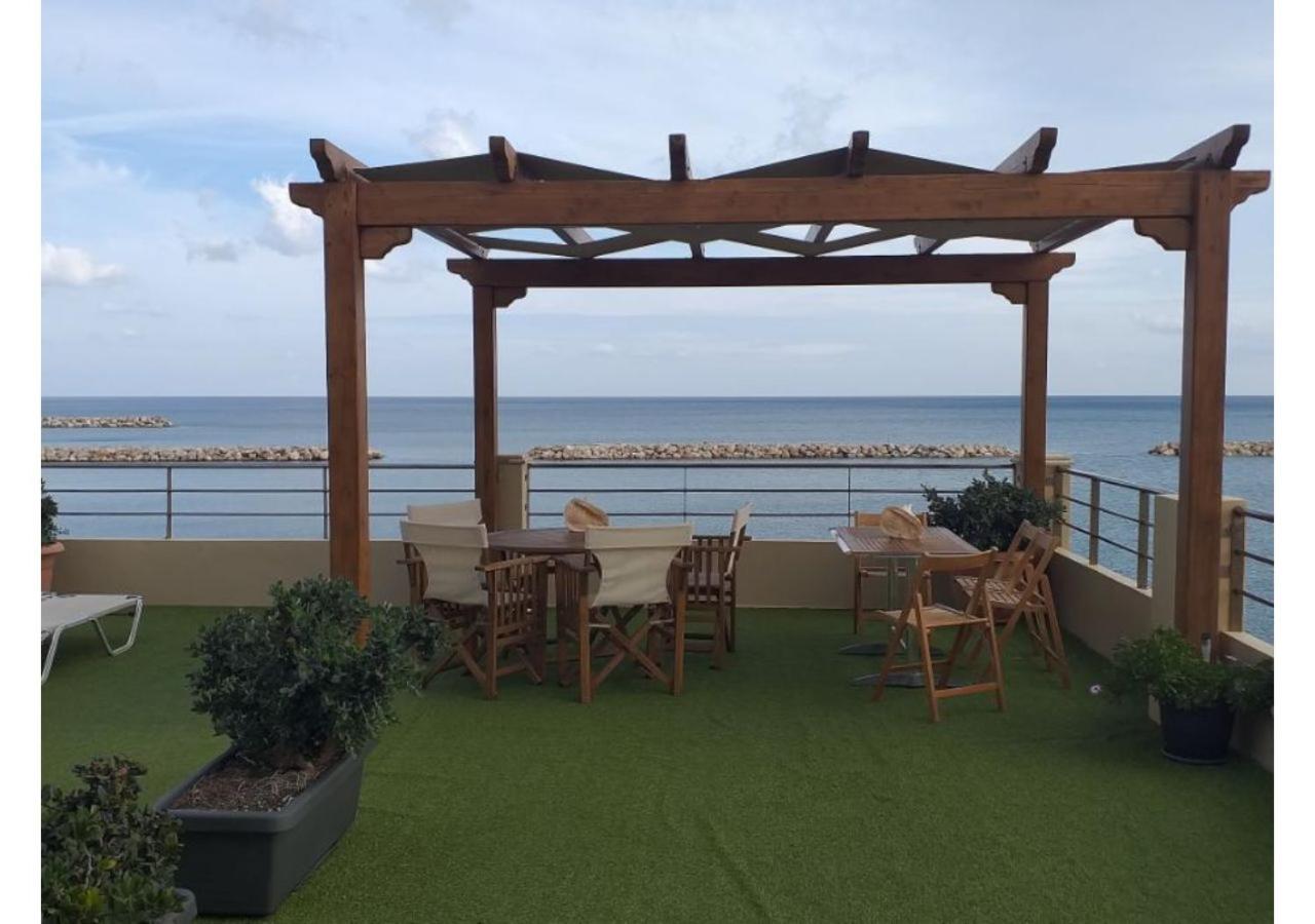 Xristinas Seaside Apartments Kolymbari Extérieur photo