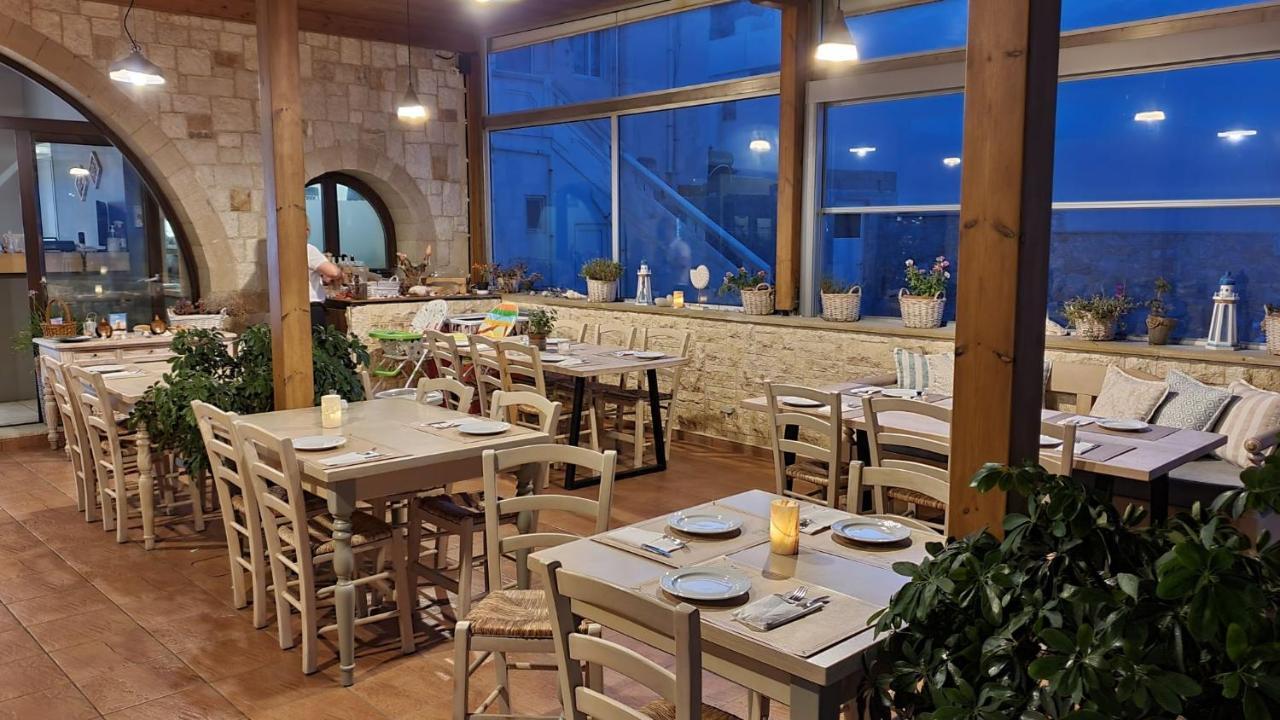 Xristinas Seaside Apartments Kolymbari Extérieur photo