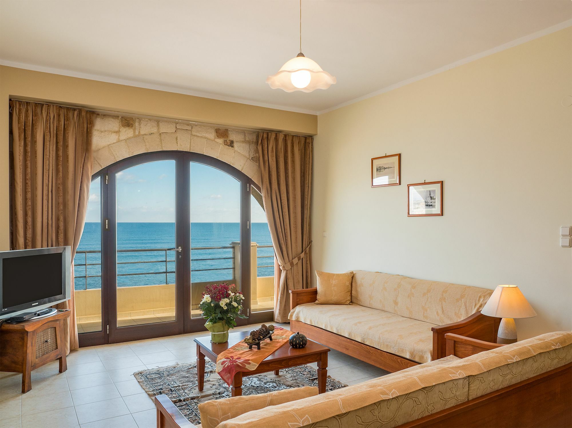 Xristinas Seaside Apartments Kolymbari Extérieur photo